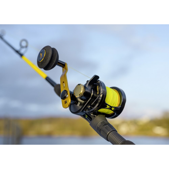 Black Cat Battle Cat Vertical LH 710 - Fishing Reel